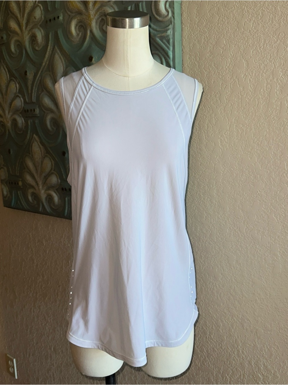 Lululemon Sculpt Tank Womens 8 Stargaze Light Gray Mesh Keyhole Back Run Yoga